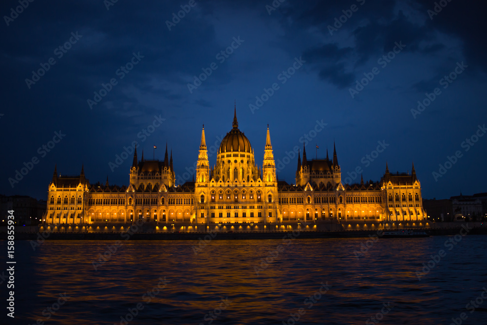 Fototapeta premium Hungarian Parliament