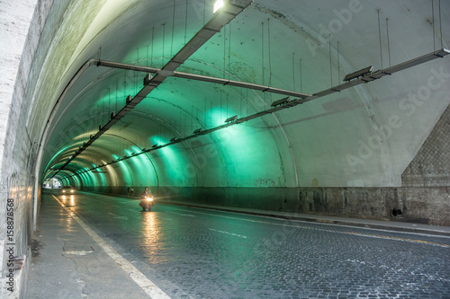Tunnel, Rome, Via del Traforo