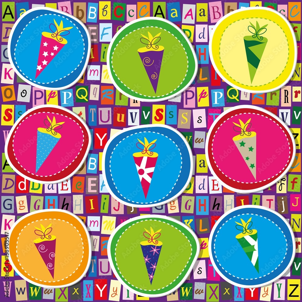 Bunte Schultüten auf Alphabet