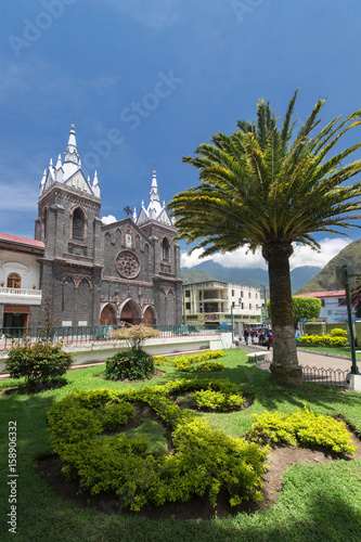 Baños de Agua Santa, Tungurahua Province, Ecuador © sunsinger