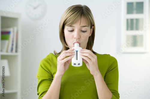 Model Spirometry consist in measuring the volume and the flow of air that a person is able to inhale and expire This breath test can be used to detect COPD and asthma Here the person used a peak flow meter that mesures the peak expiratory flow (which means t