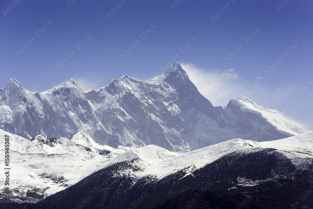 China 's Tibet Plateau Snow Mountain Peak