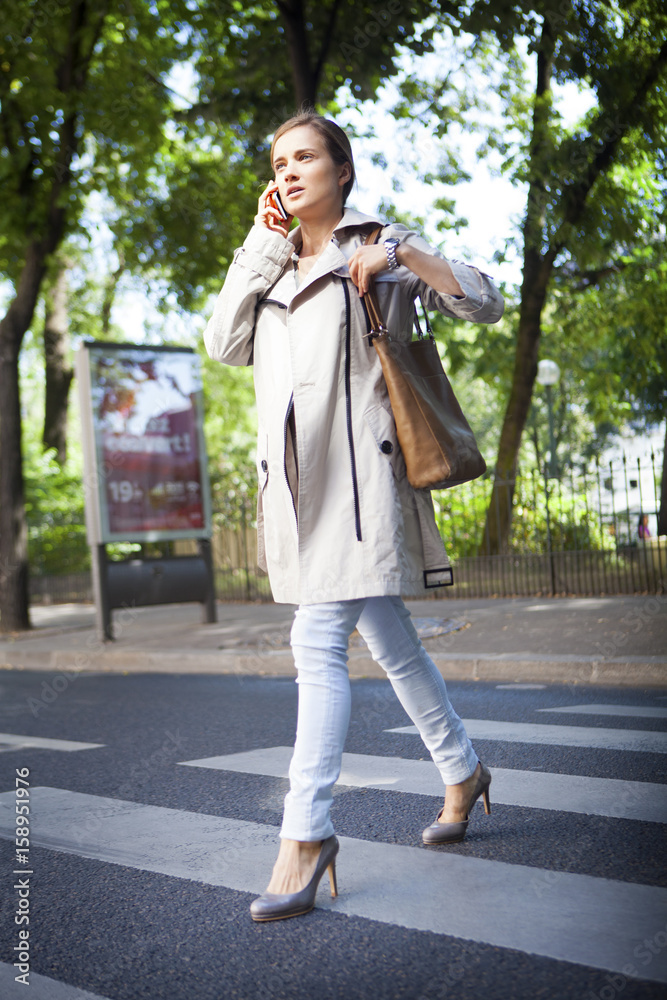 Fototapeta premium Woman on the phone