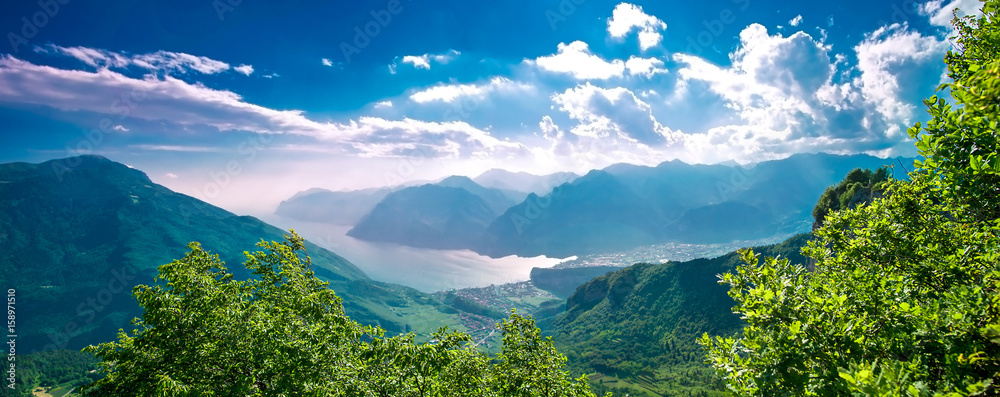 Fototapeta Jezioro Garda z Monte Baldo z Val di Gresta