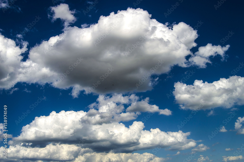 Obraz premium Various clouds in the sky, rain clouds, indoor air, rainy weather black cloud pictures 
