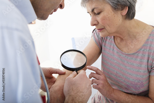 Dermatology, symptomatology elde