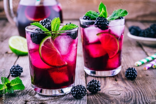 Blackberry lemonade with lime, and mint