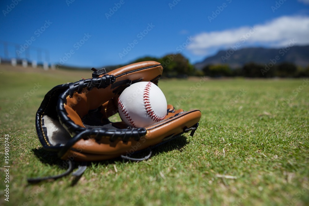 Ταπετσαρία Close-up of baseball and glove