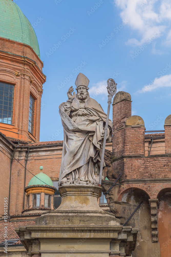 Statue vom Heiligen Petronius Bologna Emilia Romagna Italien