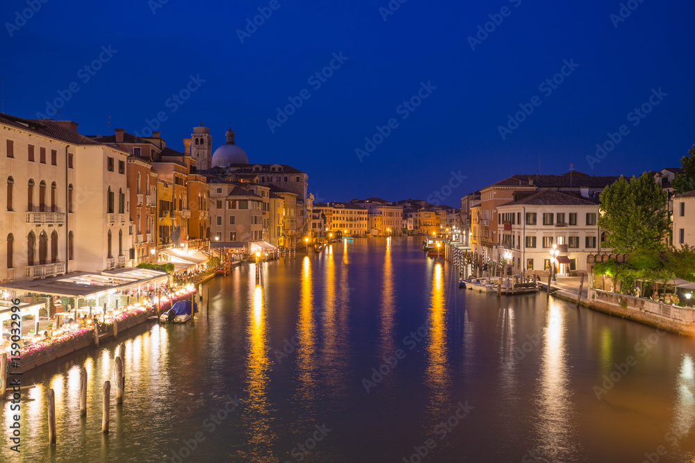 Venice / Night view of the city