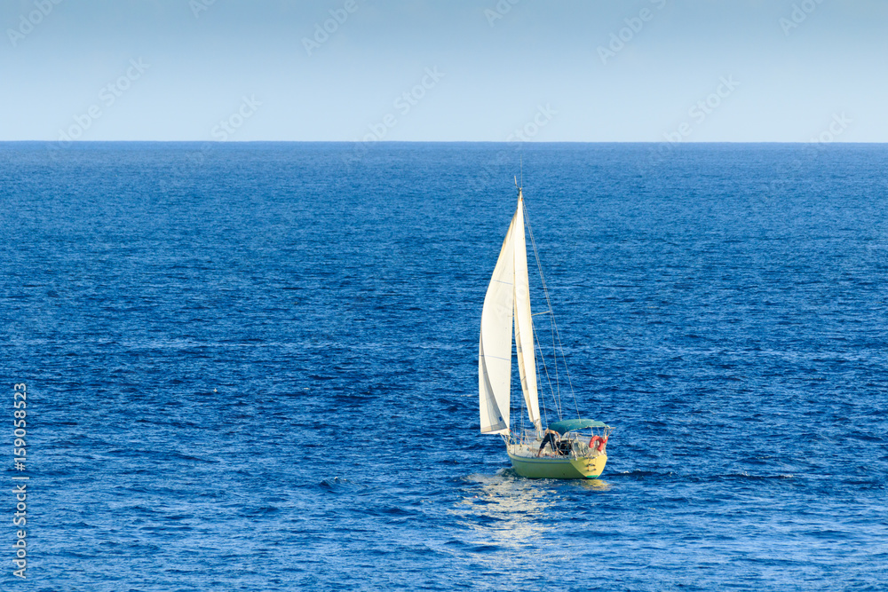 Obraz premium Sailing boat