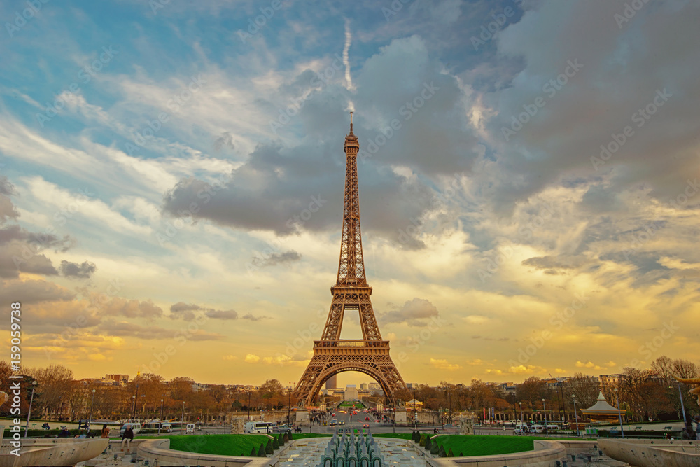 Eiffel in the golden hour