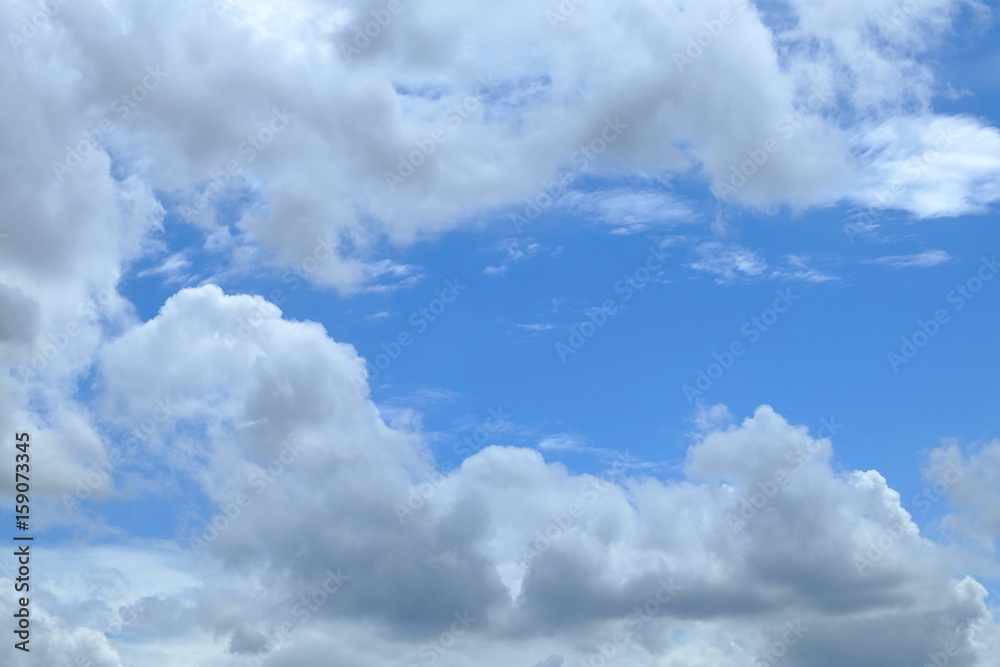 Obraz premium Beautiful White Cloud with Blue Sky Background.