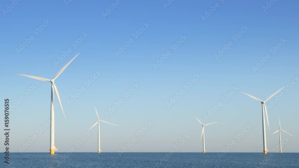 Wind turbines with turning blades in the wind Wind turbines with turning blades in the wind