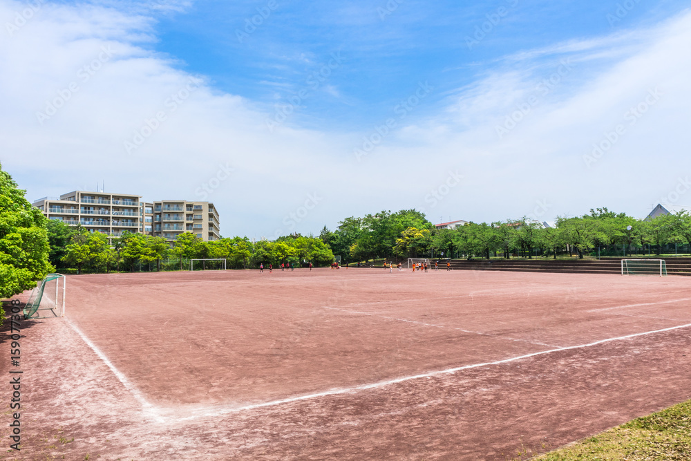 Obraz premium 住宅街のグラウンド