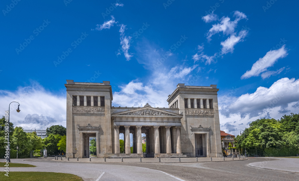 Fototapeta premium Plac Koenigsplatz w Monachium