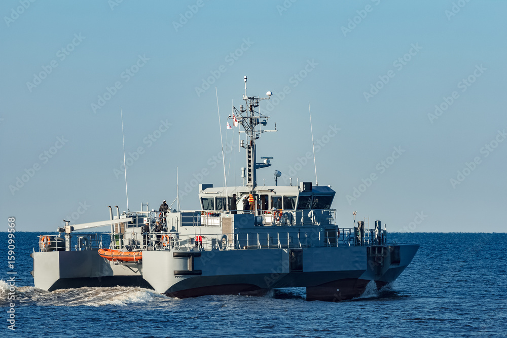 Naklejka premium Small military ship