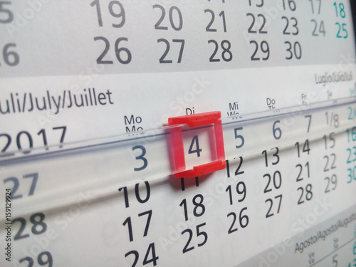 Calendario cuatro de julio