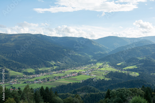 Fototapeta Naklejka Na Ścianę i Meble -  Valley in middle of Pohorje