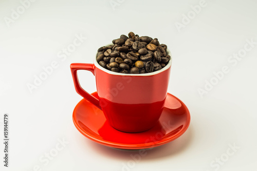 Red cup  coffee bean  isolated background