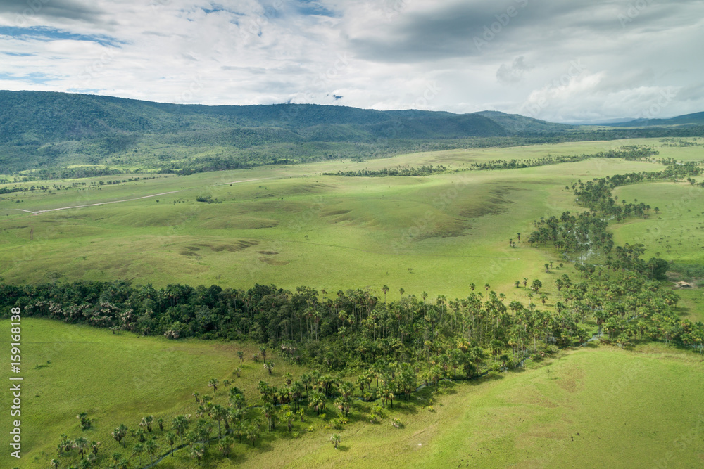Obraz premium Aerial view of a ladscape near Canaima village in Venezuela