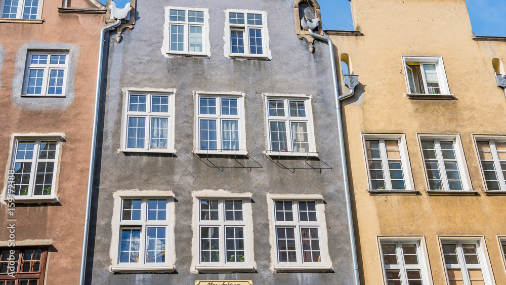 Obraz premium GDANSK, POLAND : Beautiful narrow houses of old Gdansk.