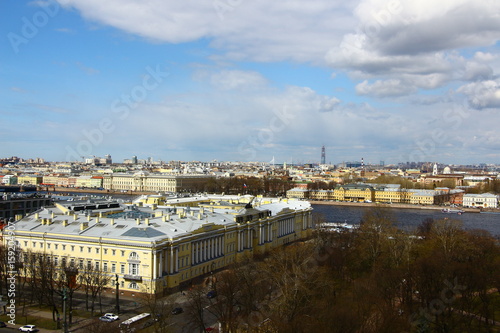 Blick von der Isaakskathedrale über St. Petersburg