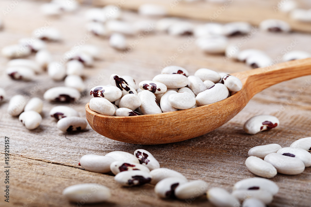 haricot bean in spoon haricot bean in spoon