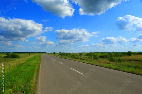 Rural road landscape © Željko Radojko