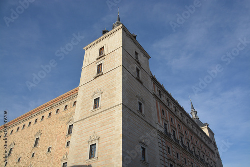 Alcazar de Toledo, España photo