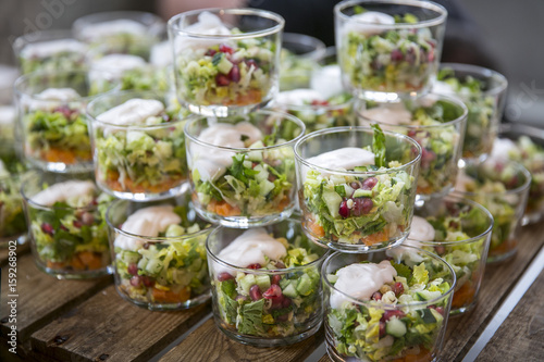 
Catering / Salat im Glas mit Dressing