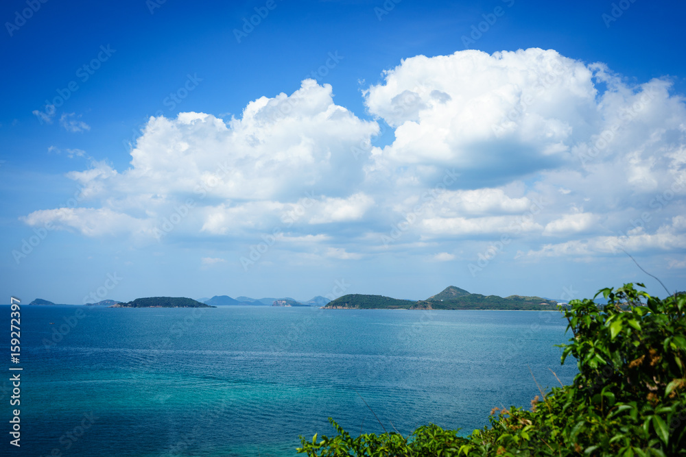 The islands in the East Sea of Thailand and the beautiful sky. The islands in the East Sea of Thailand and the beautiful sky.