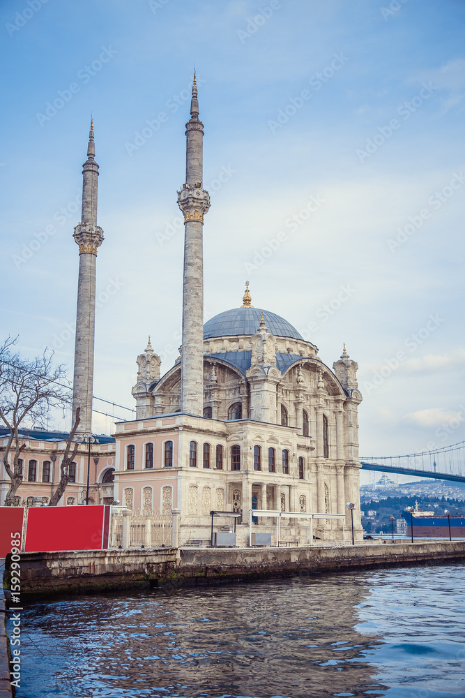 Naklejka premium Ortakoy Mosque, Istanbul, Turkey