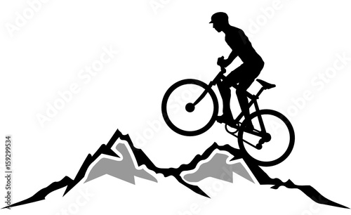 Fototapeta Naklejka Na Ścianę i Meble -  Silhouette Radsport Berge