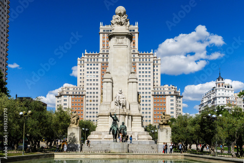Emblematic building in the Plaza de España in Madrid abandoned in the hope of being renovated and converted into a hotel