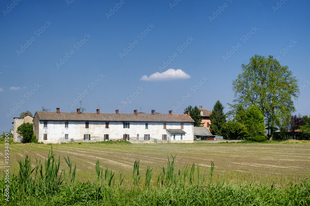 Bicycle lane along the Naviglio of Bereguardo (Italy): farm Bicycle lane along the Naviglio of Bereguardo (Italy): farm