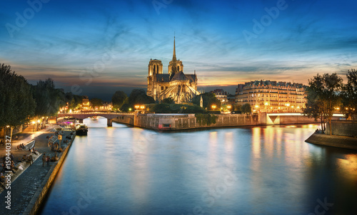 Notre Dame de Paris, France © beatrice prève