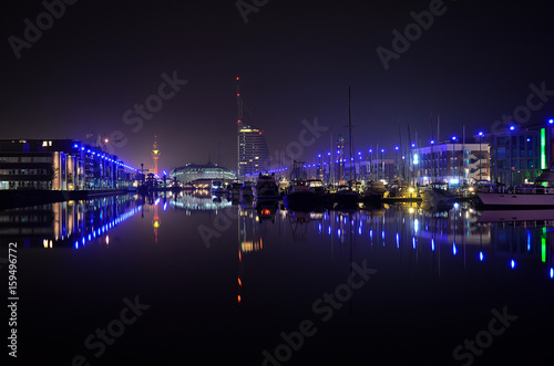 Bremerhaven bei Nacht © katyamarie