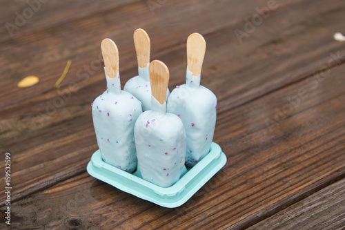 Blue Cakesicles Popsicles  with caramel sparkling 