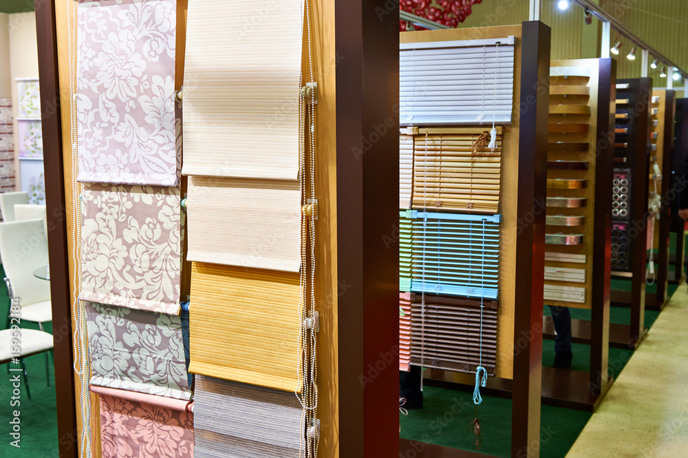 Fotografie Samples of blinds for windows in store