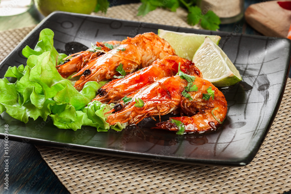 Shrimps roasted with onion, garlic and chili Shrimps roasted with onion, garlic and chili