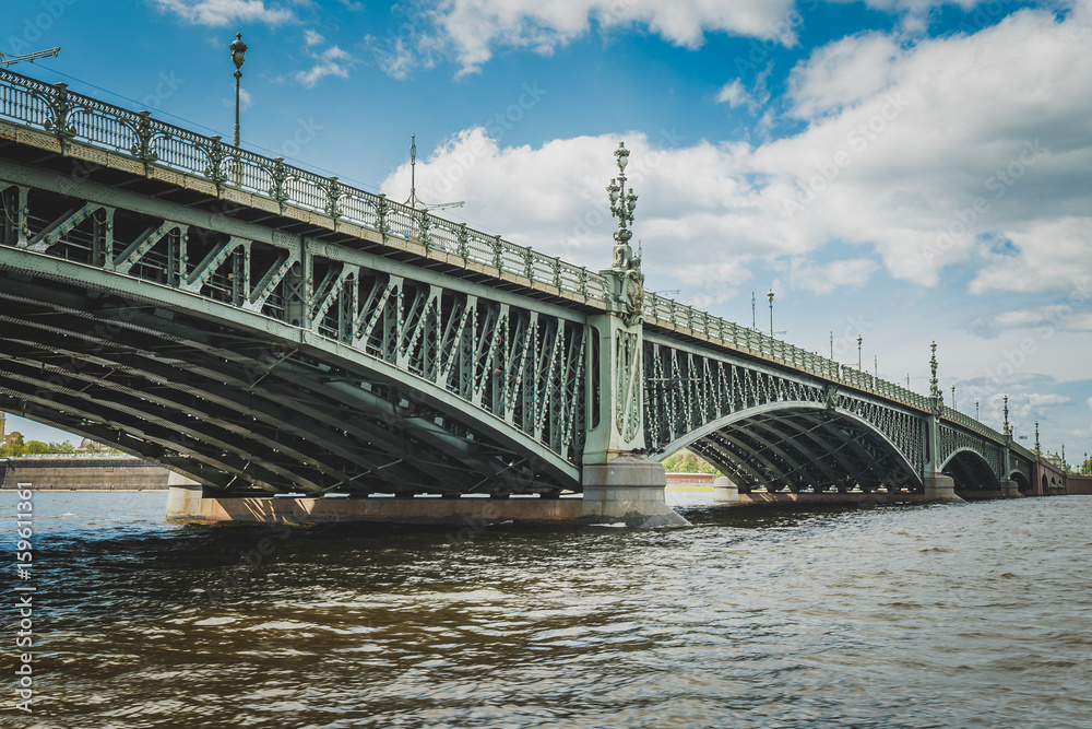 Fototapeta premium Saint Petersburg bridge, Trinity Bridge or Troitsky bridge over the Neva river
