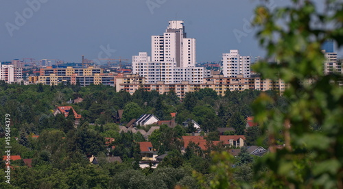 Blick auf Berlin-Neukölln vom Berg Dörferblick in Rudow