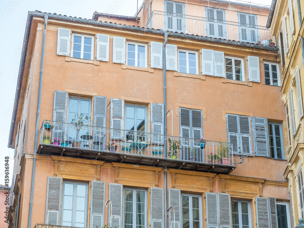 Obraz premium Old building in Nice, France