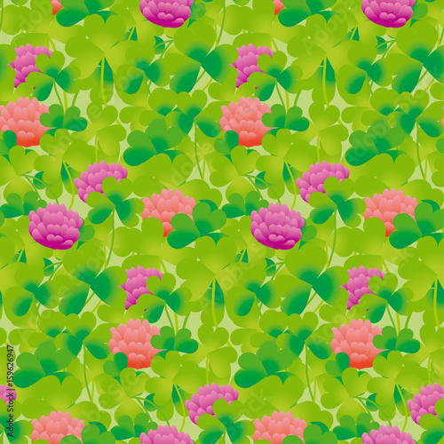 Realistic floral clover sea...