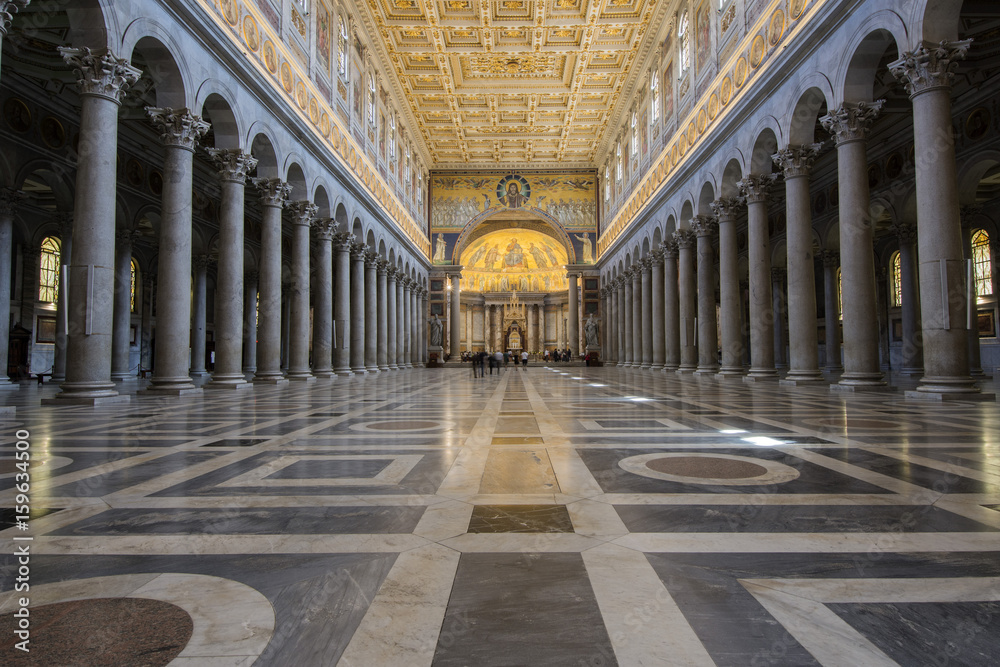 Interno della Basilica di San Paolo - Roma