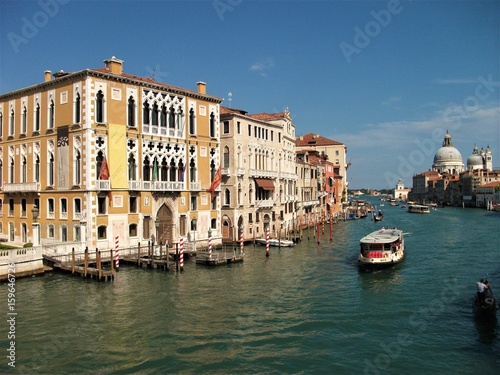 Kanal in Venedig © Leon