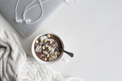 Smoothie Bowl & Computer