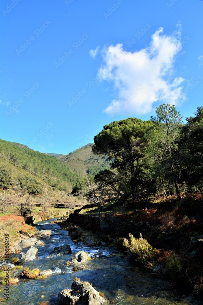 El Chorrituelo de Ovejuela, Las Hurdes, Cáceres El Chorrituelo de Ovejuela, Las Hurdes, Cáceres
