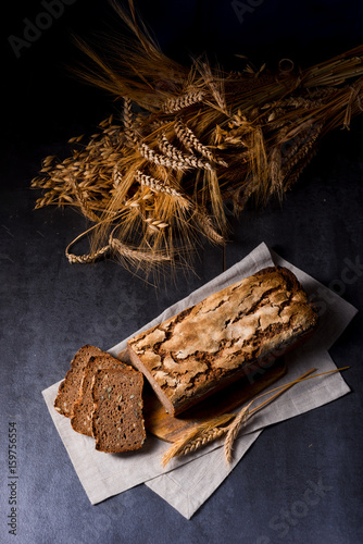 wholemeal bread photo